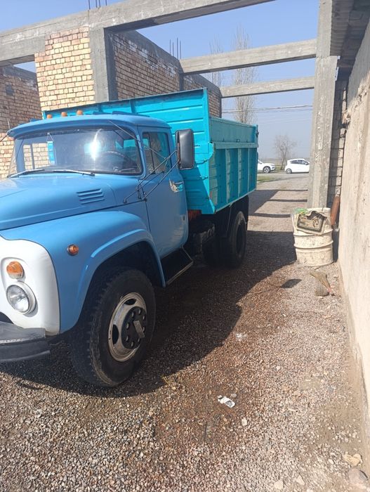 Zil130  sotiladi