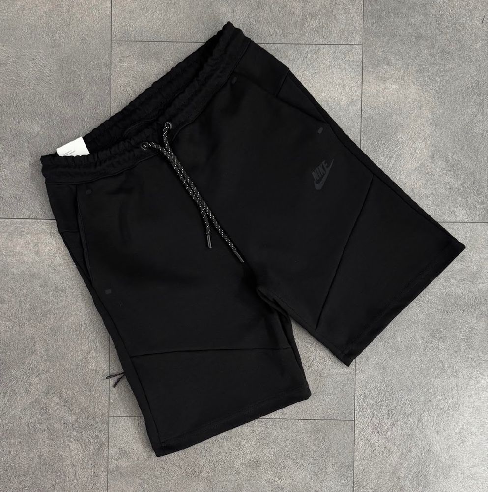 Къси панталонки Nike Tech Fleece
