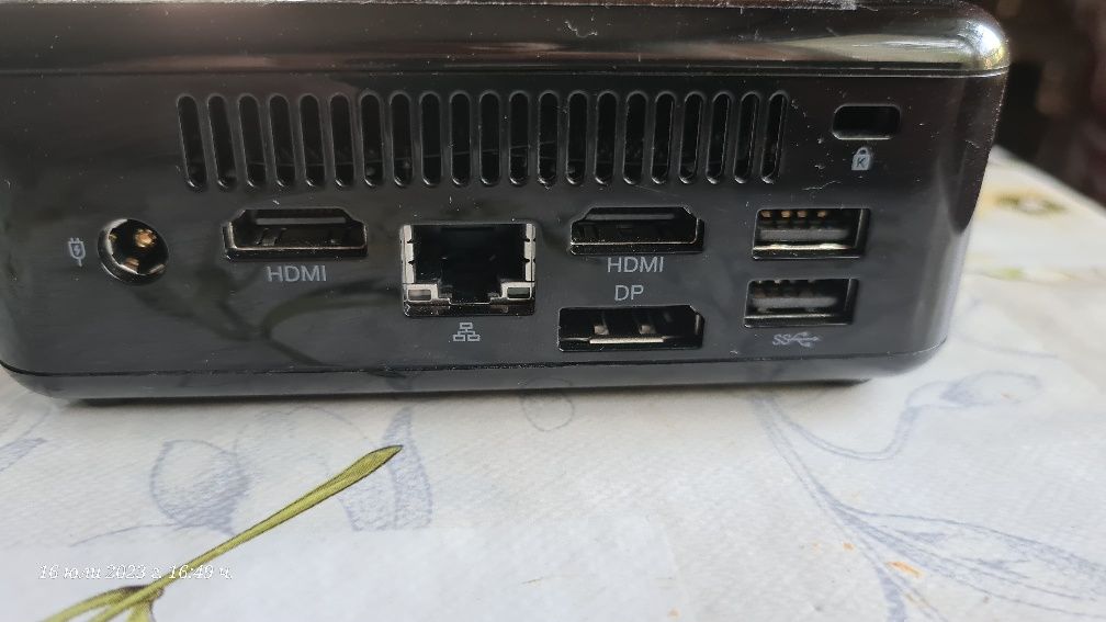 Micro PC ASRock Intel Nuc Box 3010 мини компютър