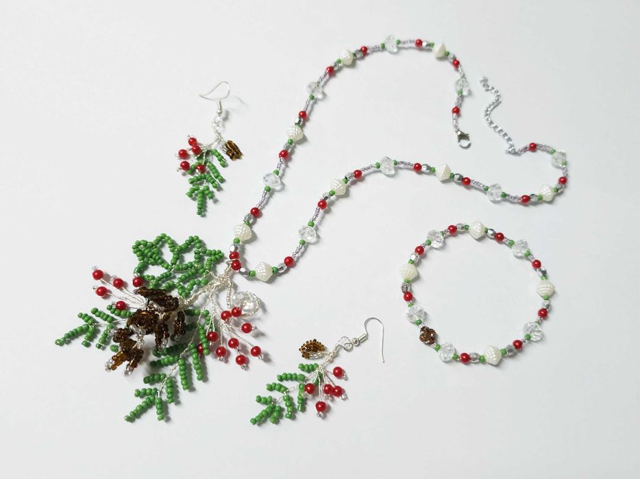 Set unicat bijuterii margele rosu verde, con brad cu bobite rosii ilex