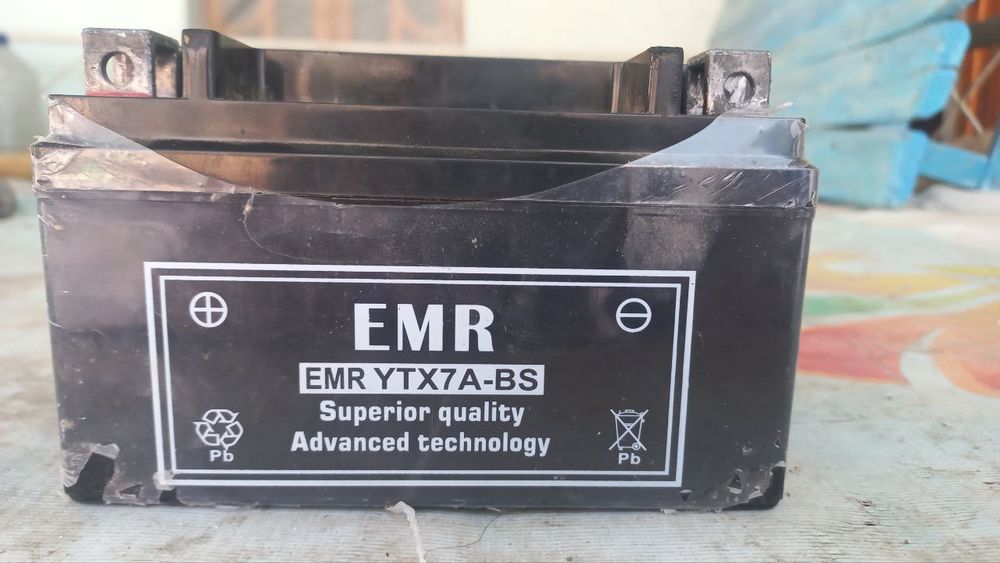 Akumlyator binzinlik  skuterga