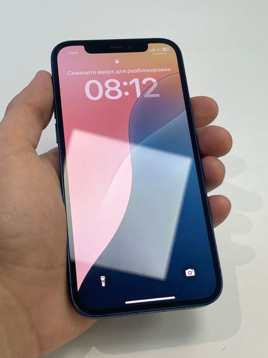 iPhone 12 в отличном состоянии