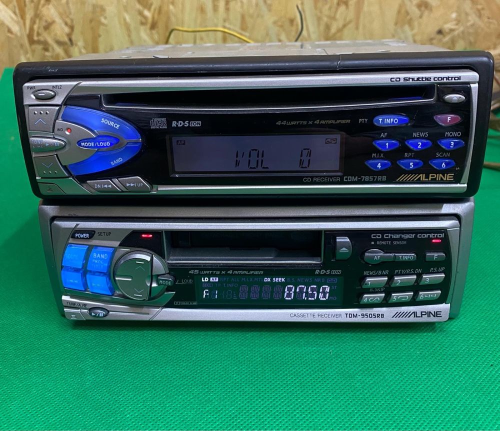 CD/Caset Player auto Alpine TDM 9505/CDM 7857RB-Rare