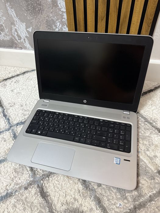 Hp probook/ i7-7/8/512/in HD