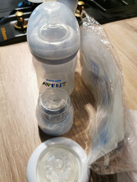 Pompa pentru mămici Avent Philips, în stare foarte bună,cutie completa