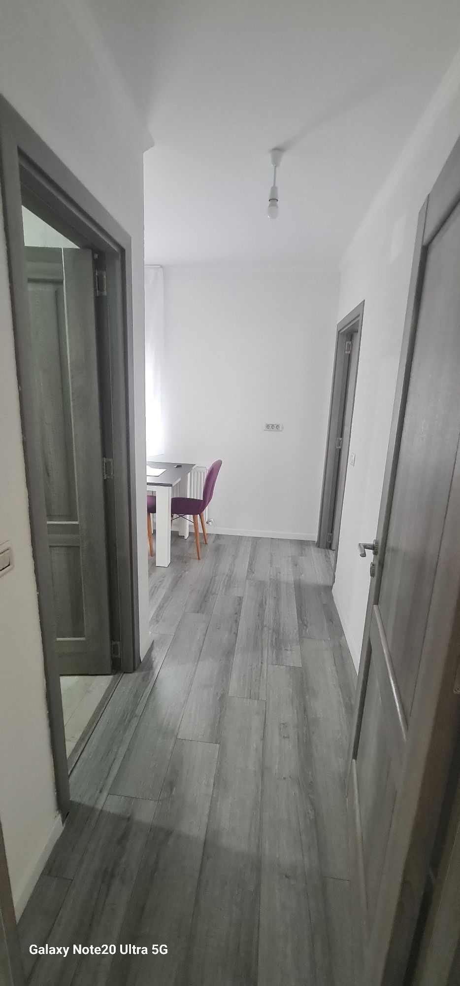 Garsoniera de închiriat