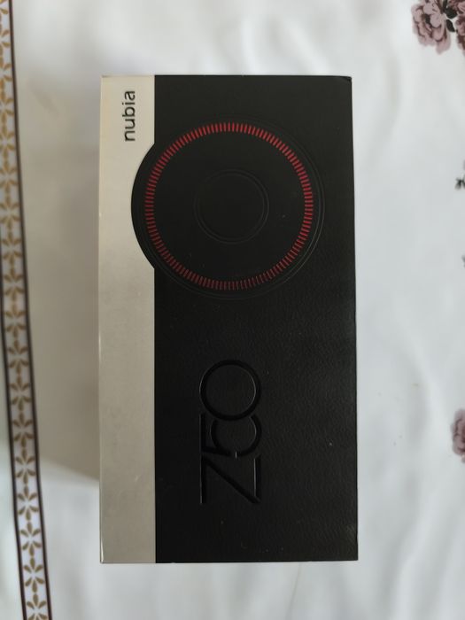 ПРОДАМ игровой тел Nubia Z50S Pro 256/12+10, Snap 8gen2