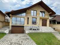 Casa de vanzare zona târgul săptămânal