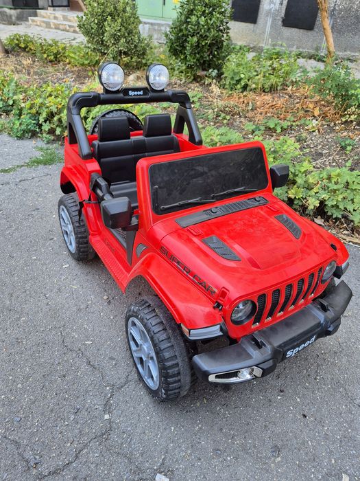 Детски алкумолаторен джип
