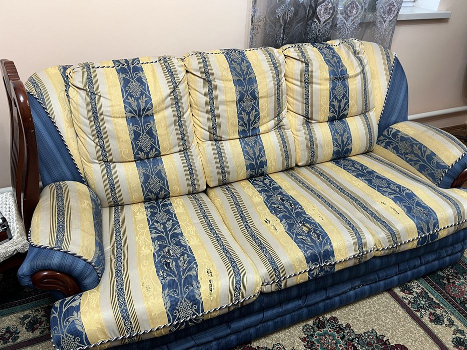 Диван б/у в хорошем состоянии