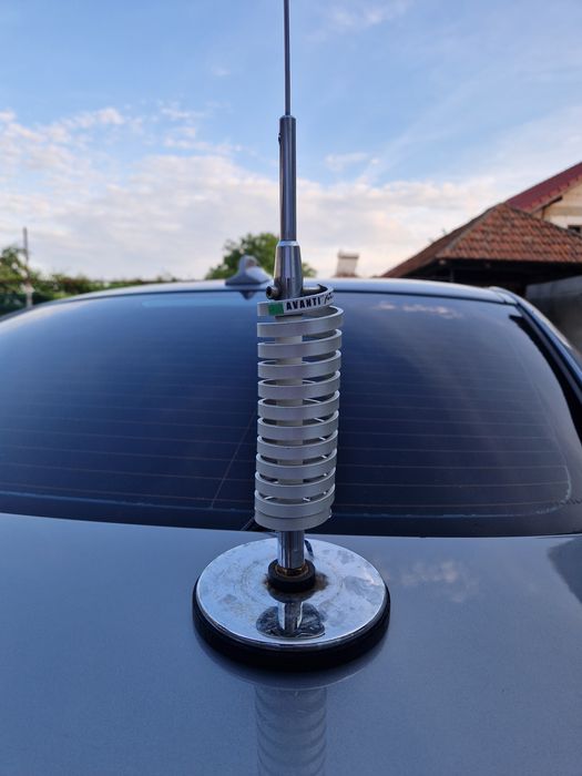 Stație emisie recepție auto