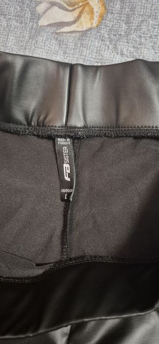 Pantaloni imitatie de piele New Yorker