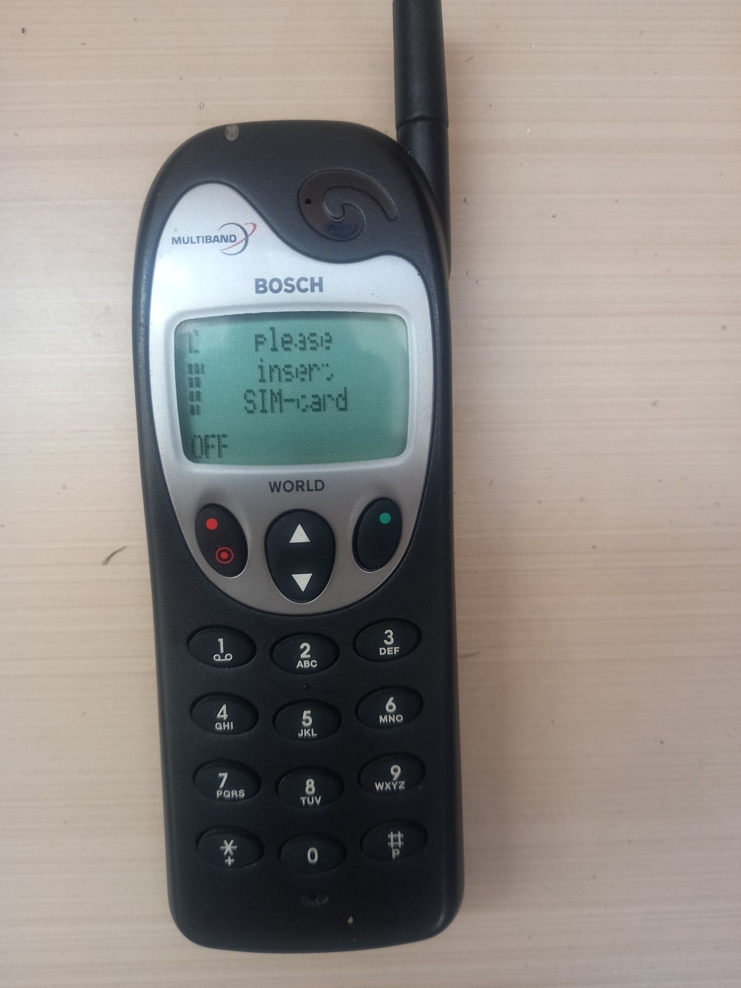 Мобилен телефон Bosch World 718