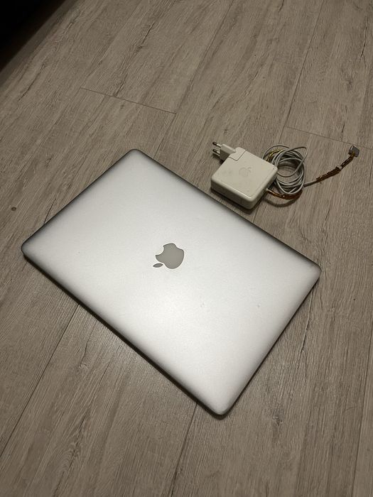 Apple Macbook Pro 500гб/16 гб Retina 15 inch (15 дюймовый)