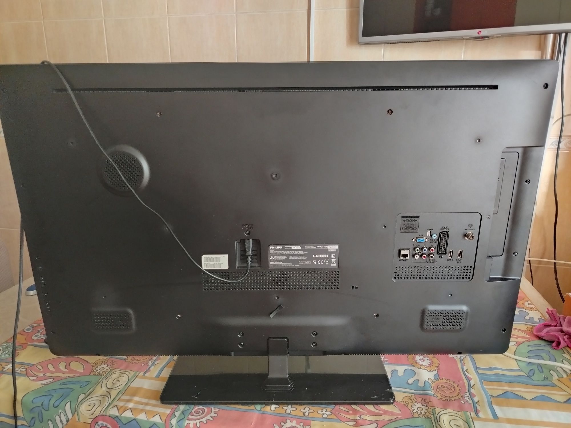 Vând televizor Philips Smart preț 350 fix
