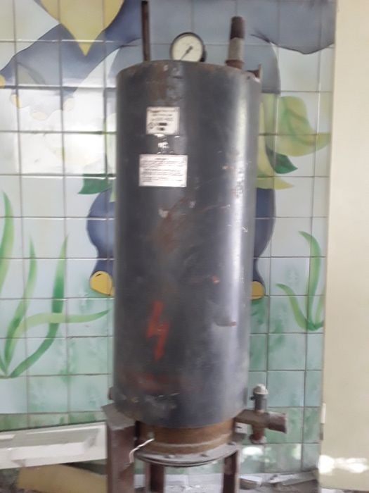 Водонагреватель теновый электрический. Б/У.