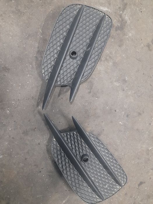 Grilă bară față mercedes E-clas 2.0 dizel din 2018