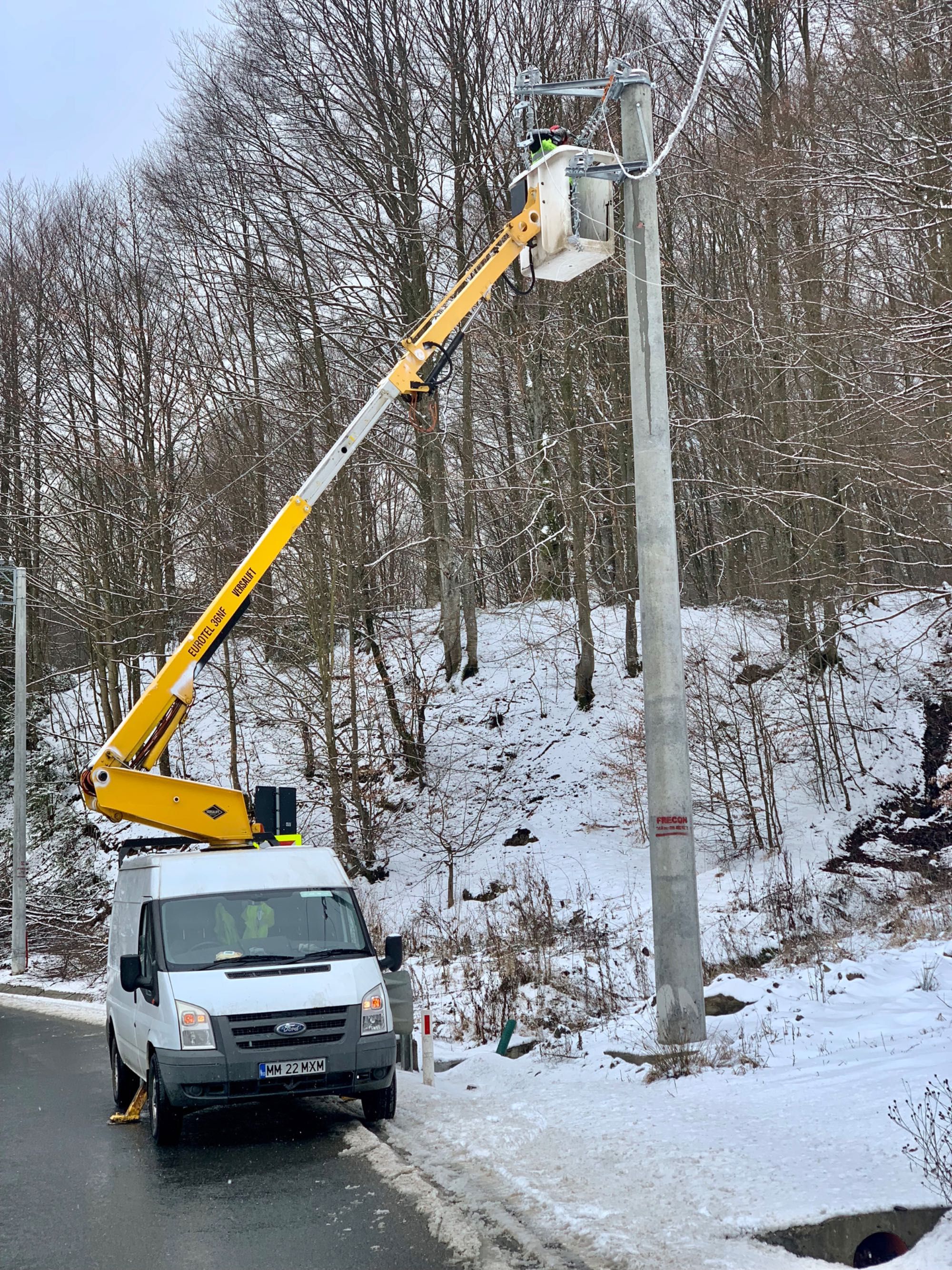 Închiriez Nacela PRB pentru lucrul la inaltime 12-14,5M