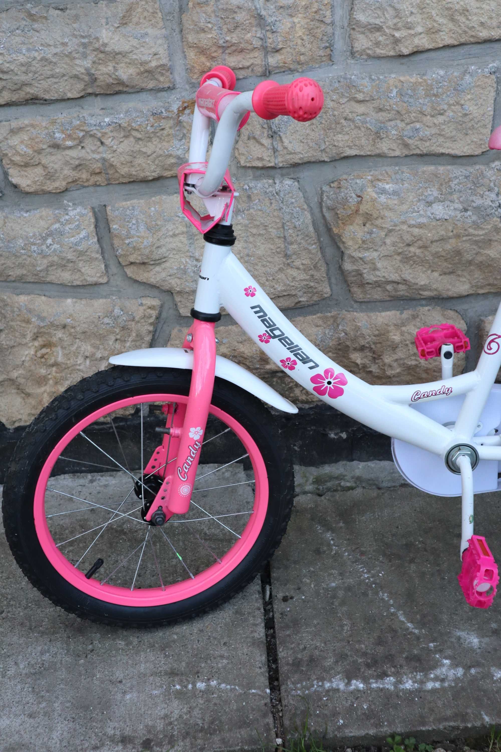 Bicicleta Copii Magellan Candy 16 white-pink cu maner invatare