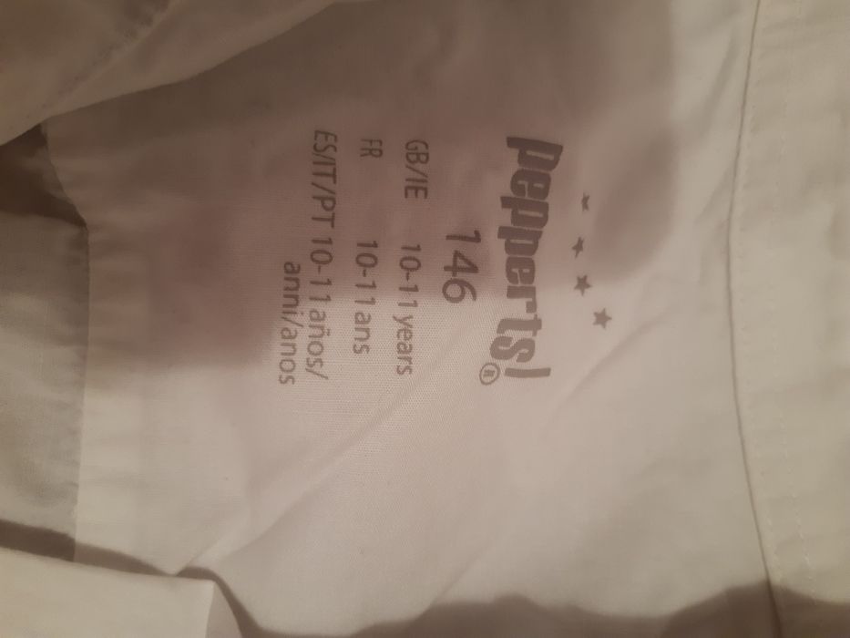 Uniforme si camasi pt scoala