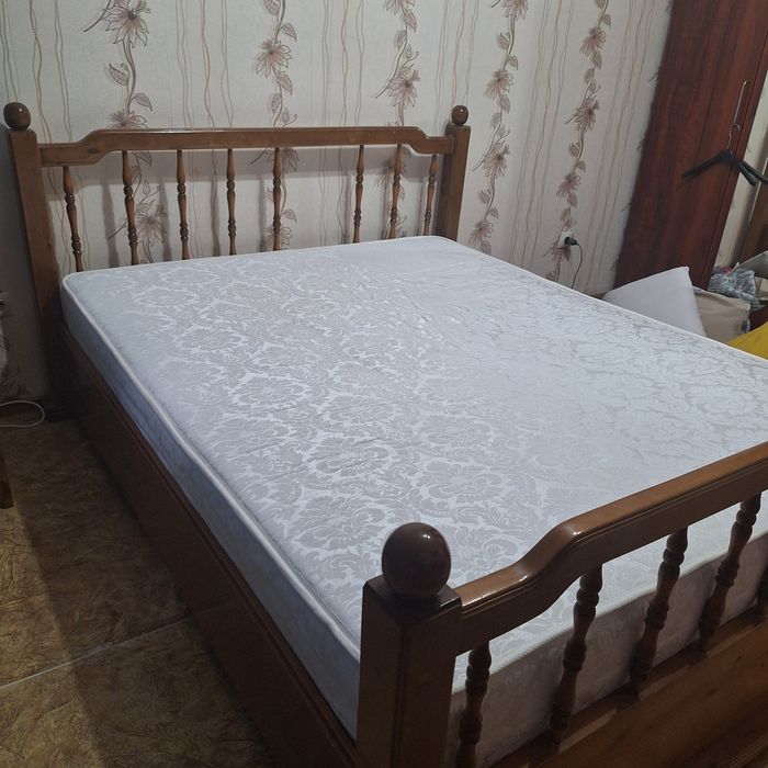 Продам 2-х спальную  кровать