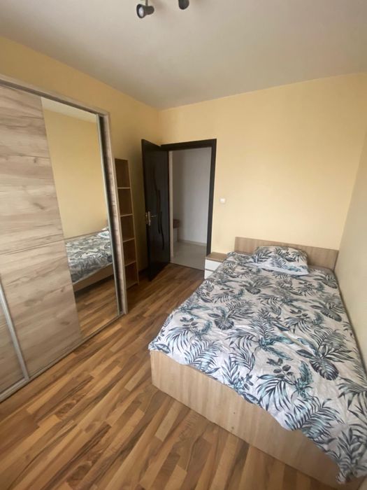 Caut colega de apartament