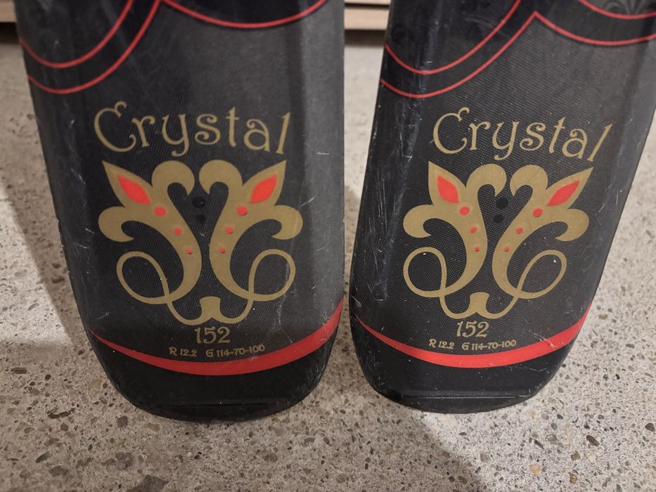 Ofer spre vanzare schiuri