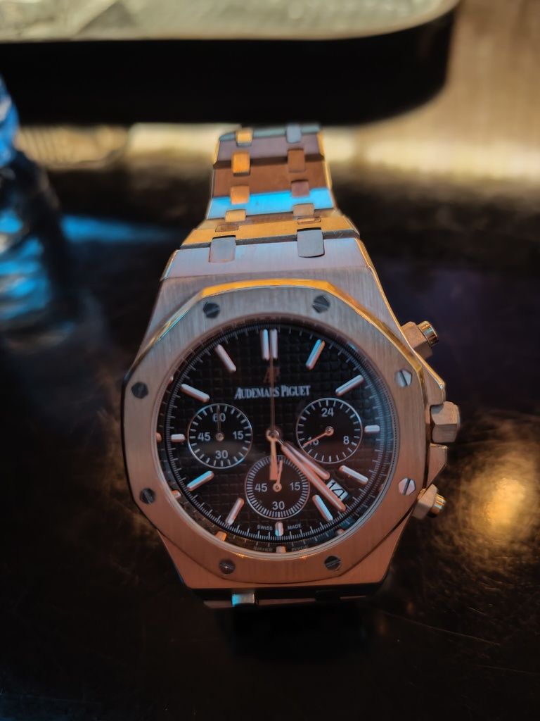 Audemars Piguet - THE ROYAL OAK