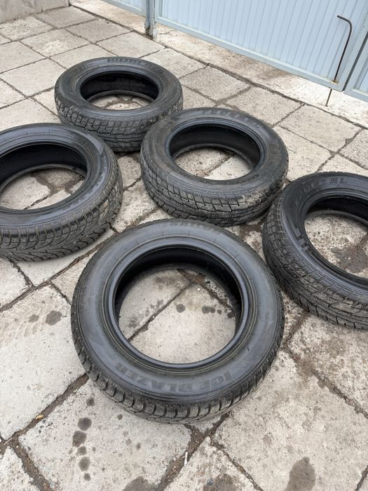 Зимние шины 4шт+1шт R17 225/65 на кроссоверы, внедорожники и минивэны
