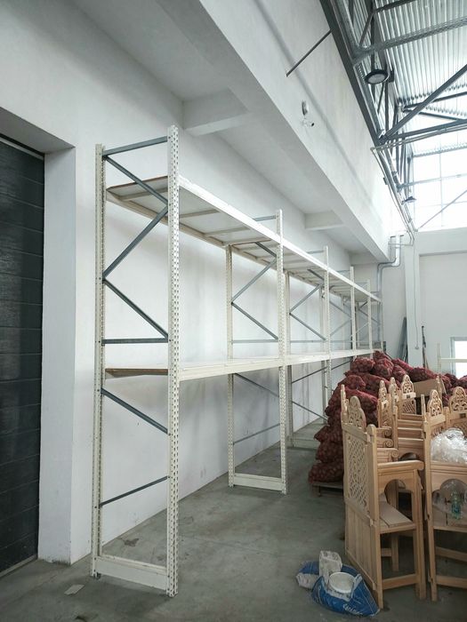 Rafturi metalice  disponibil pe stoc