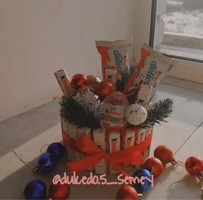 Сладкие букеты и подарки из конфет на новый год