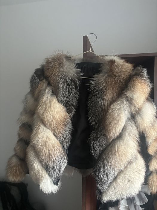 Vand blana naturala de vulpe XS noua 2 in 1