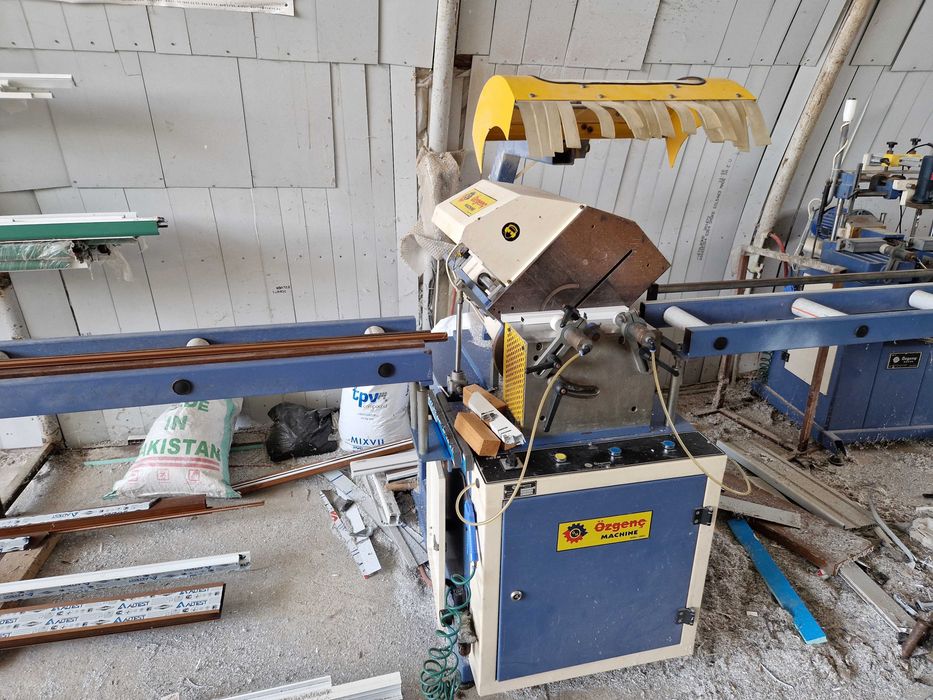 Машини за производство на дограма