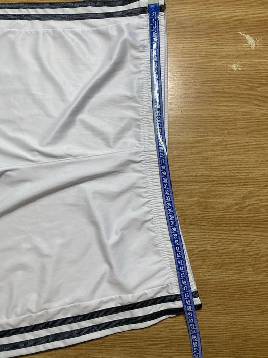 Pantaloni de fotbal scurti Real Madrid Adidas