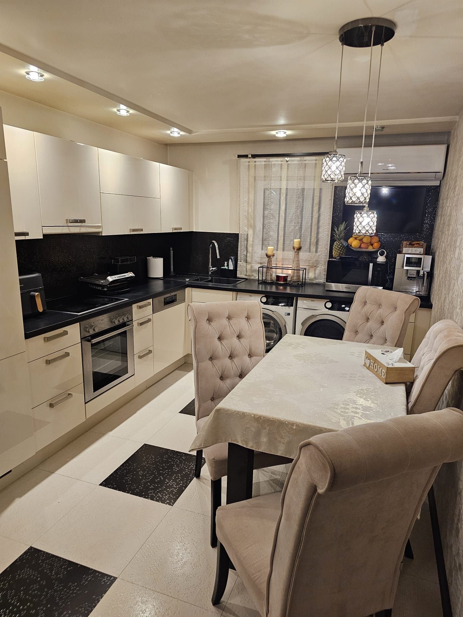 Apartament 3 camere Turnisor/Sibiu etaj I, persoana fizica