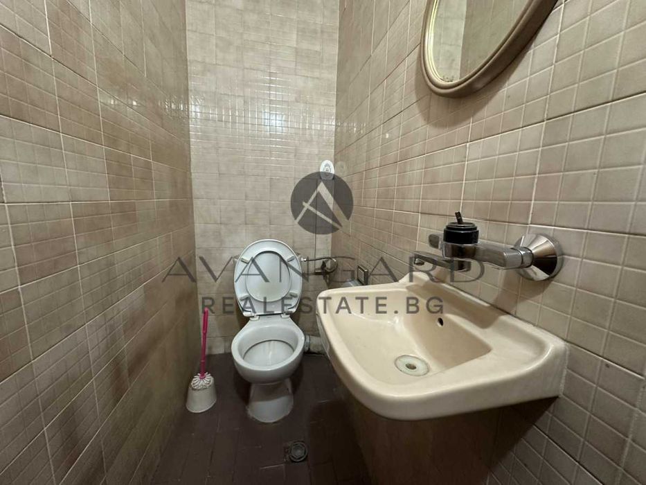 Продава се Тристаен апартамент в Пловдив, Кършияка - 92 кв.м за 2229 €/кв.м - Снимка #7