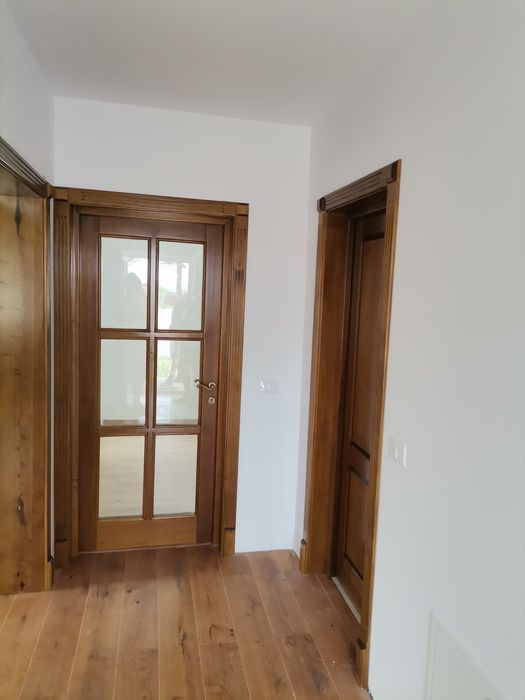 Uși din lemn masiv -tei stejar frasin.