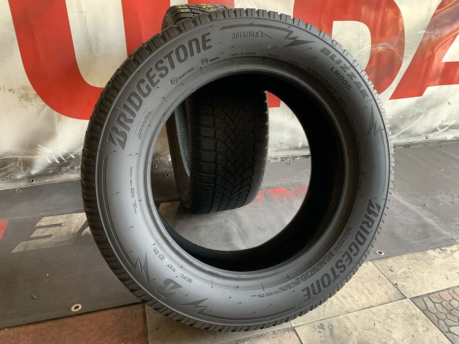 225 60 17, Зимни гуми, Bridgestone BlizzakLM005, 2 броя