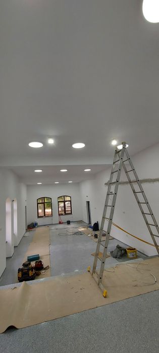 Electrician instalații electrice