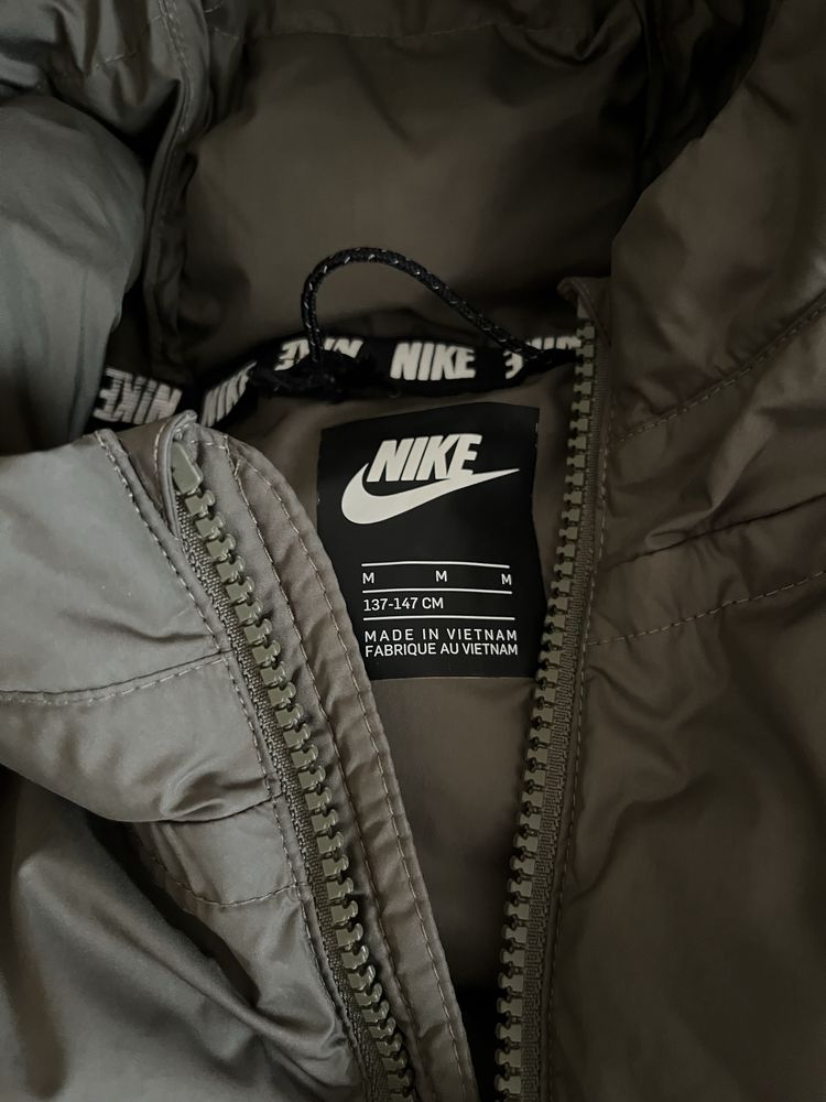 Двтско зимно яке Nike