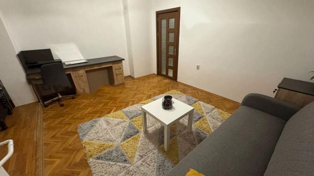 Дава се под наем Тристаен апартамент в София, Зона Б-5 - 92 кв.м за 799 € - Снимка #2