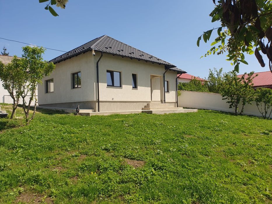Casa nouă de vanzare Catamarești deal