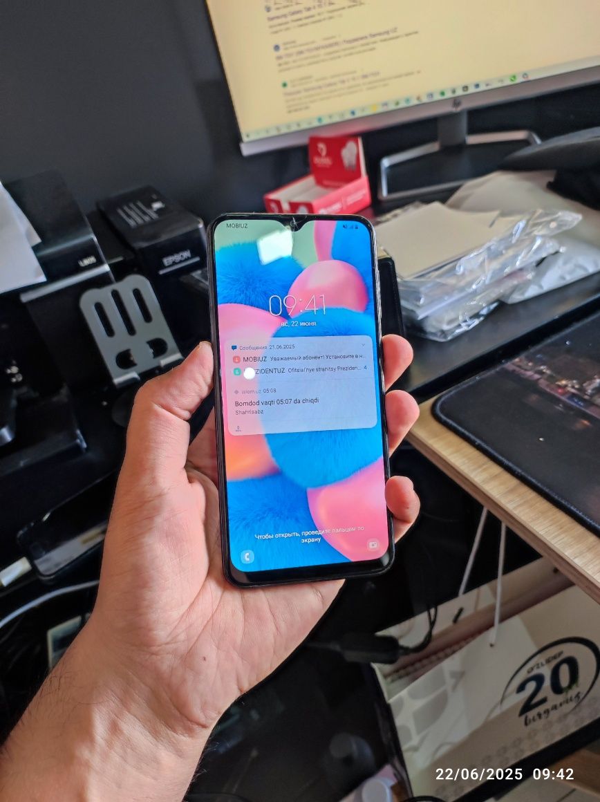 Samsung A30s  sotiladi