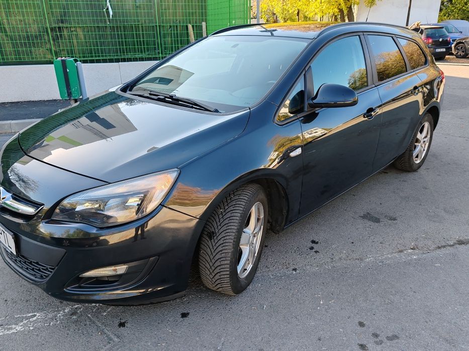 Opel Astra J facelift break benzină+GPL
