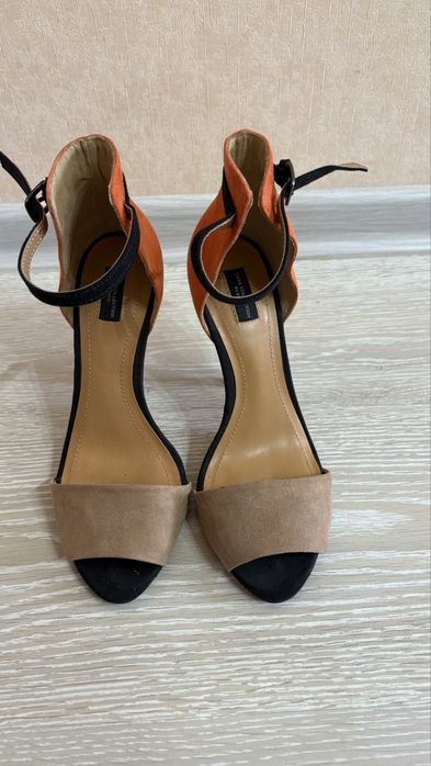 Туфли zara. В хорошем состоянии.