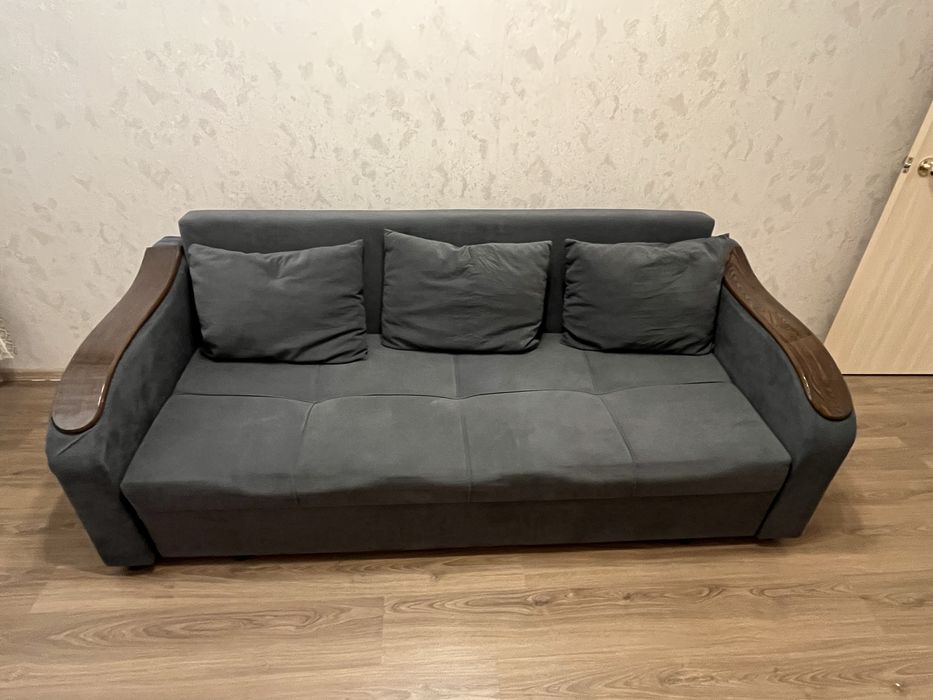 Продам диван в хорошем состоянии