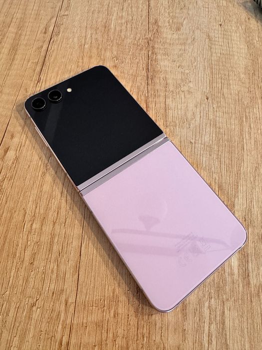 Z Flip 5 - 256GB Samsung