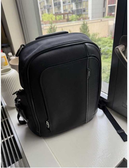 рюкзак TUMI Arrivé LARSON BACKPACK Black
