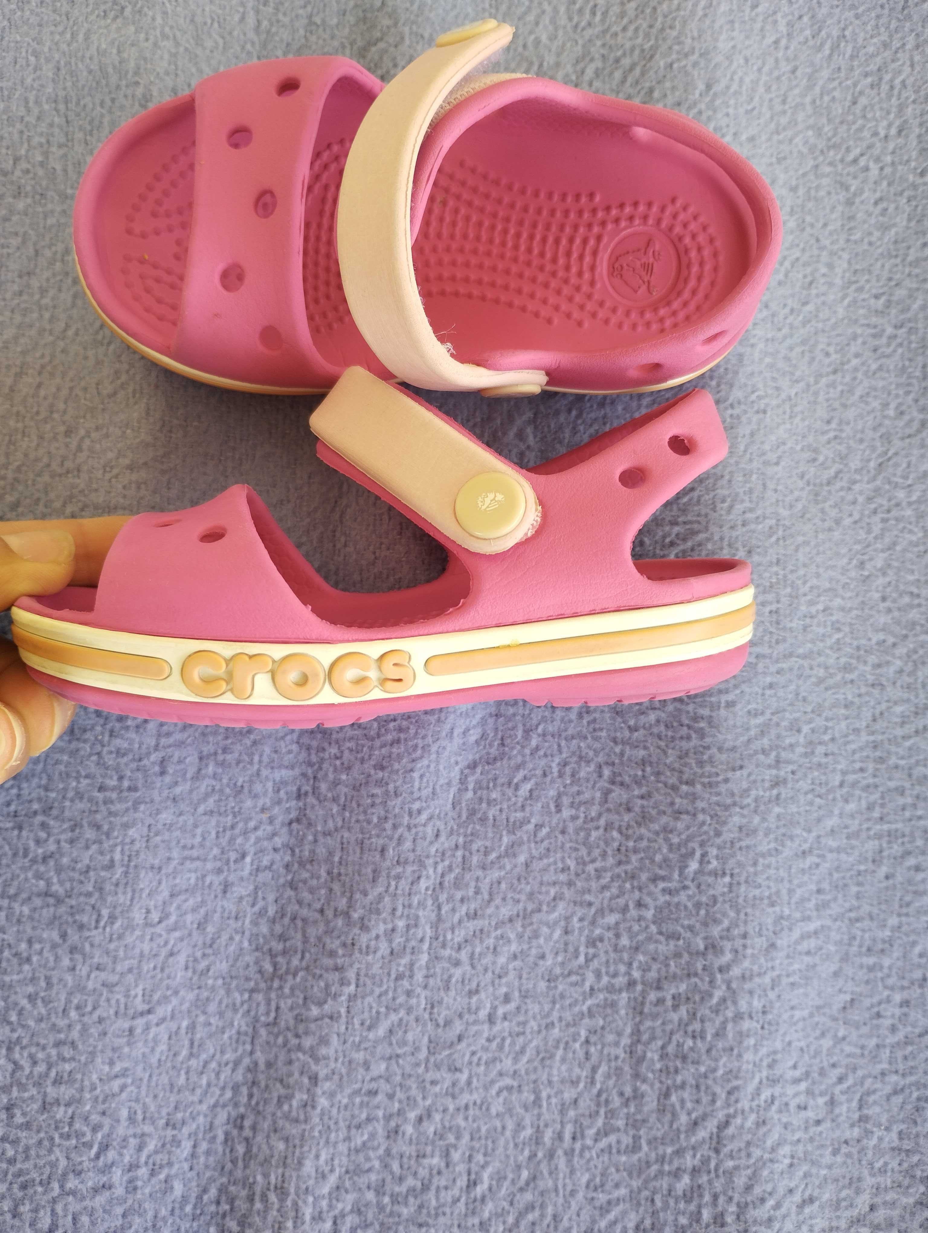 Crocs С 6-7/номер 23,24.