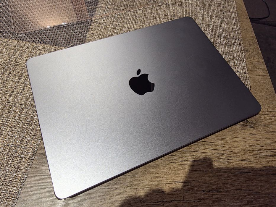 Macbook Air, Apple M3, 16/256 GB